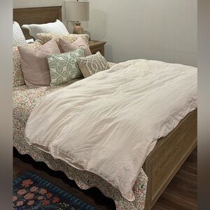 Pottery Barn Kids pale pink full/queen duvet and Pottery Barn insert
